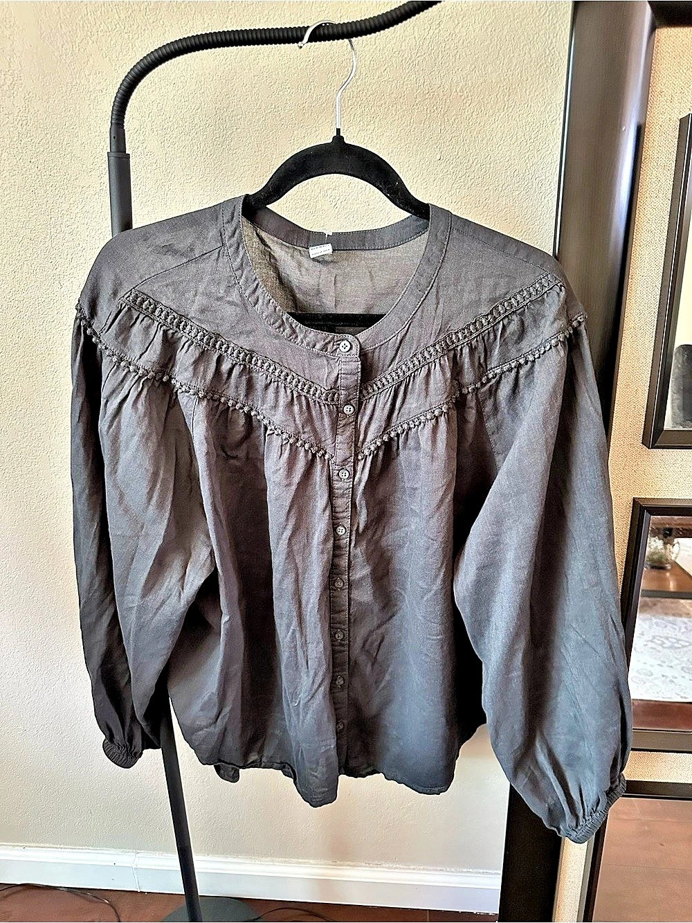 Old Navy Oversized Crochet Pom-Pom Dolman-Sleeve Blouse Gray Large